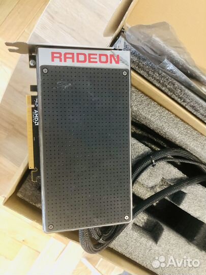 Видеокарта AMD Radeon R9 Fury X