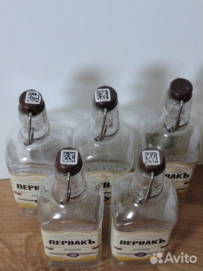 Продам бутылки 0,5 с бугельной пробкой