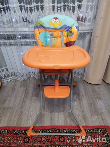 Детский стульчик-столик для кормления