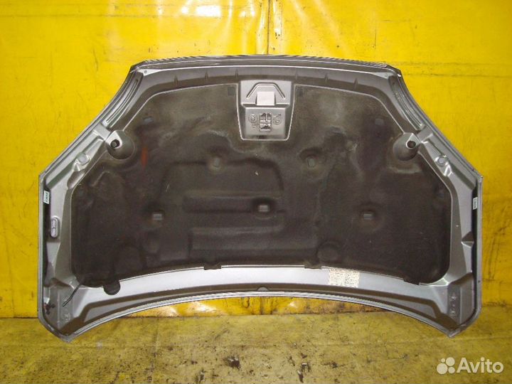 Капот на Ford Focus Ii