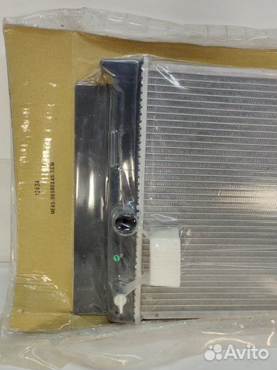 Радиатор охлаждения двигателя Toyota Corolla 2006