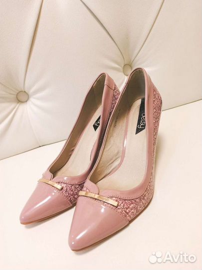 Туфли 36р-р, лак, состояние новых