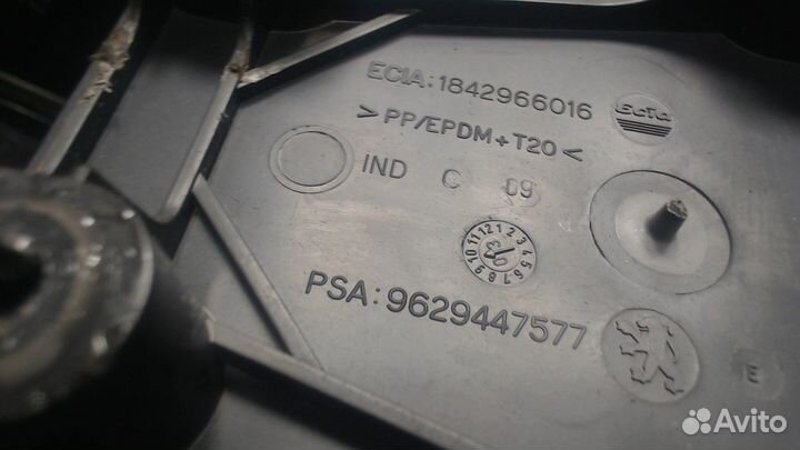 Консоль салона Peugeot 607, 2004