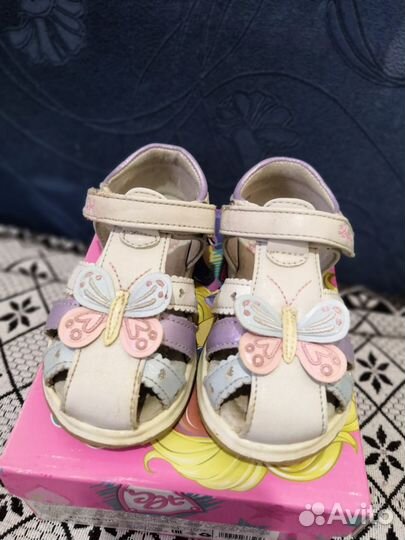 Сандалии для девочки