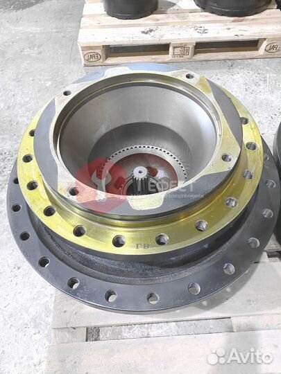 Редуктор хода Hitachi ZX520LCH-3 9251680