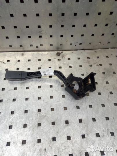 Переключатель стеклоочистителей Volkswagen Caravel