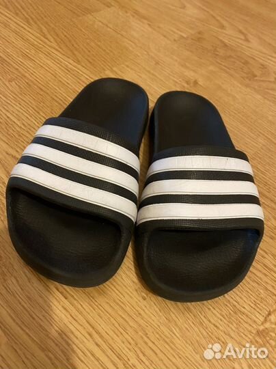 Шлепанцы adidas