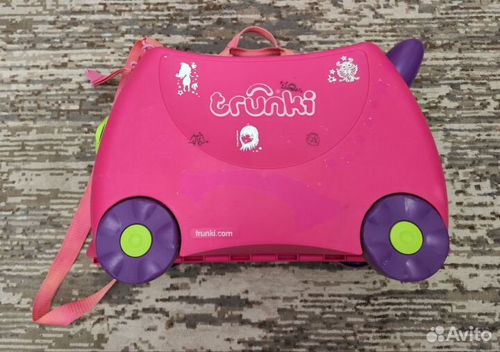 Чемодан на колесах детский trunki