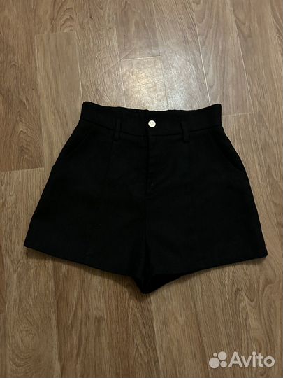 Шорты классические женские