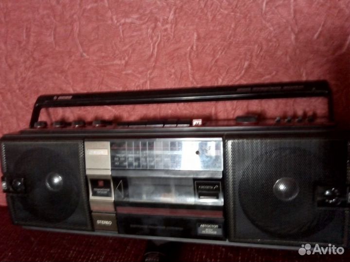 Продаю магнитолу вега рм-338С