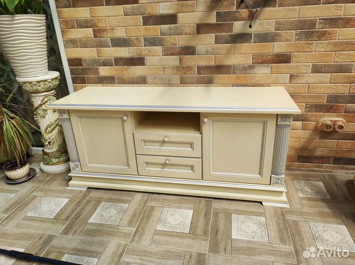 Тумба под тв