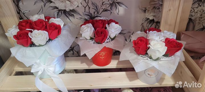 Мыльные цветы в коробке/Букеты /Розы