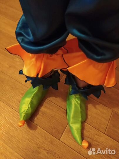 Продам новогодние костюмы