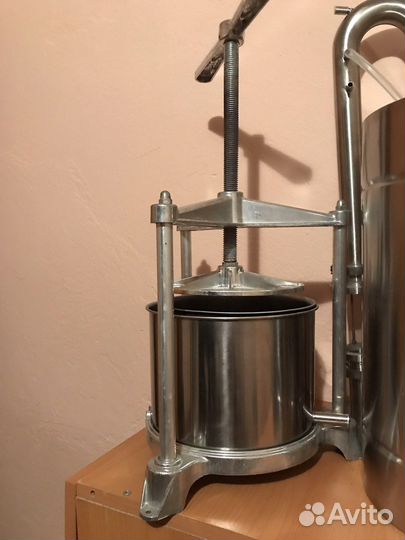 Пресс для отжима сока, масла,прессования сыров