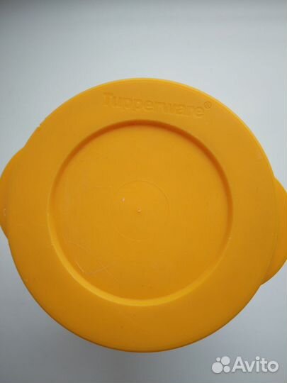 Стакан с крышкой Tupperware