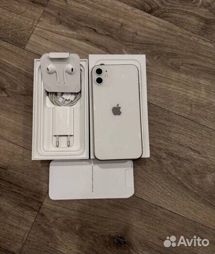 iPhone 11, 64 ГБ