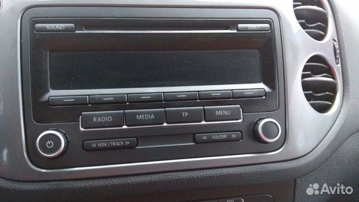 Штатная магнитола Volkswagen Tiguan 1