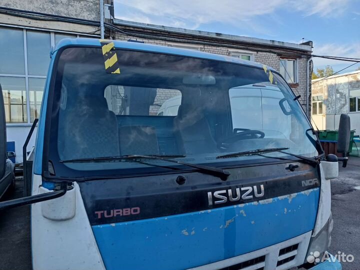 Isuzu NQR71 с КМУ, 2007