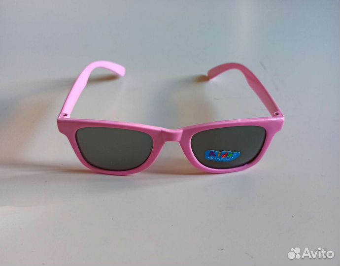 Очки солнцезащитные детские новые