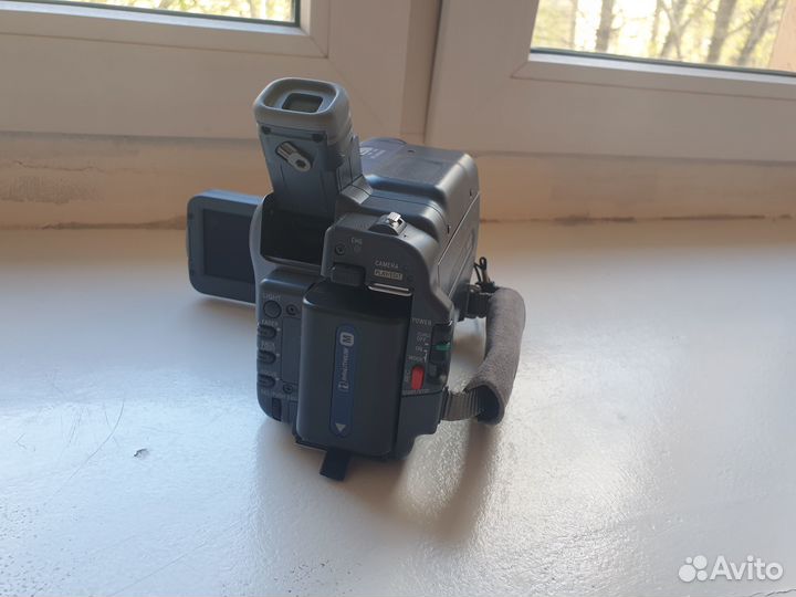 Sony Handycam Hi8 CCD-TRV228E