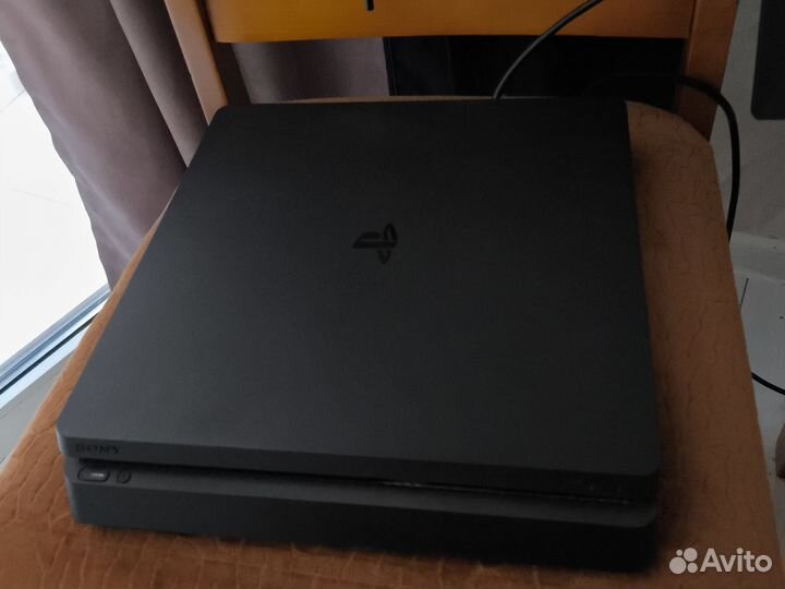 Ps4 slim 1tb с играми продаю до 1 июня бронь в лс