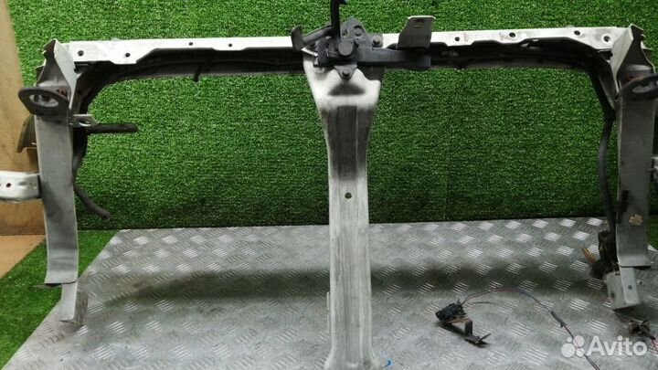 Верхняя планка рамки радиатора Ssangyong Actyon