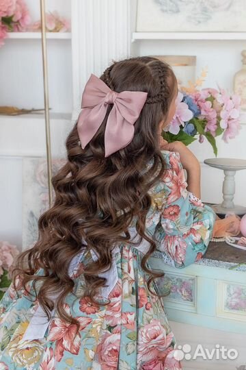 Детские локоны и макияж полный образ