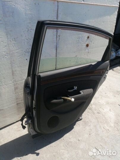 Дверь задняя правая Nissan Bluebird Sylphy G11