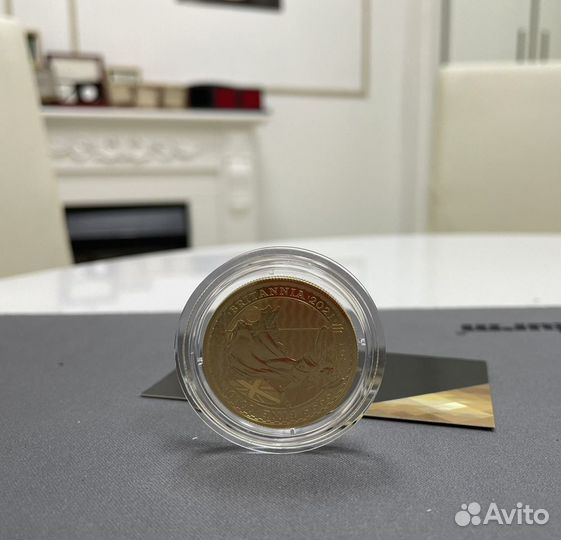 Золотая монета Британия 2022г