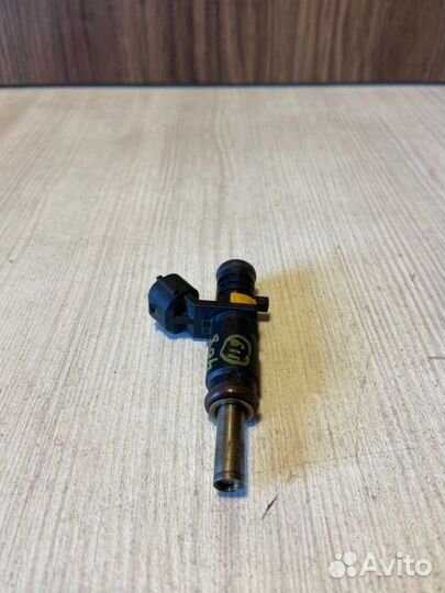 Форсунка Peugeot 408 EP6C 1 2012