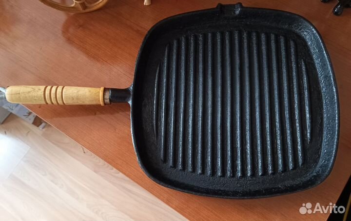 Чугунная сковорода гриль
