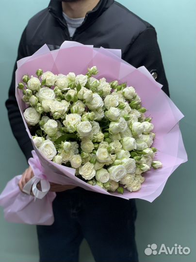 Пиона видная кустовая роза цветы букет