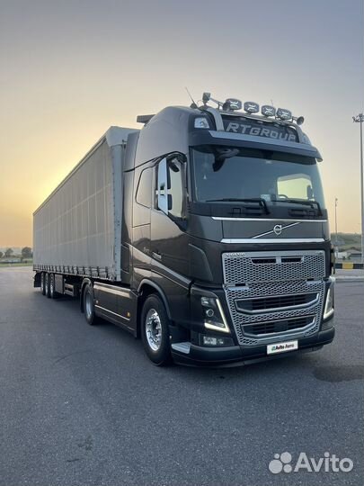 Volvo FH16 с полуприцепом, 2013