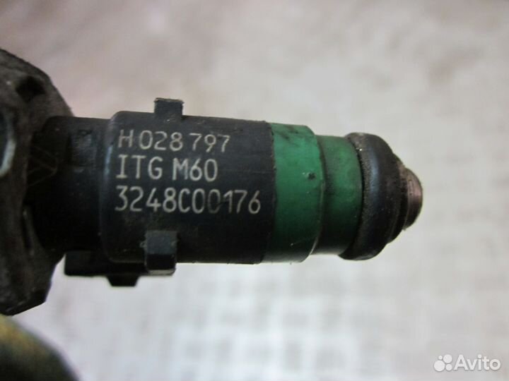 Форсунка топливная для Рено Сценик меган 2.0 F4R