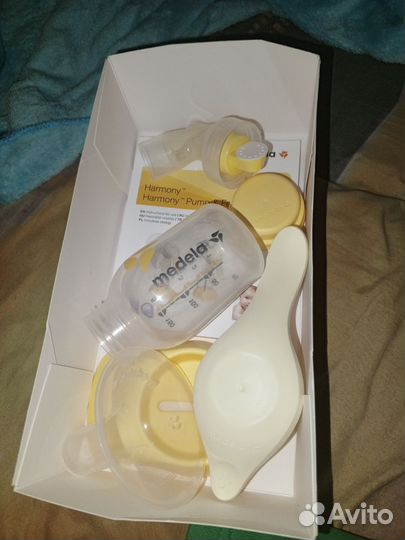 Молокоотсос medela ручной новый