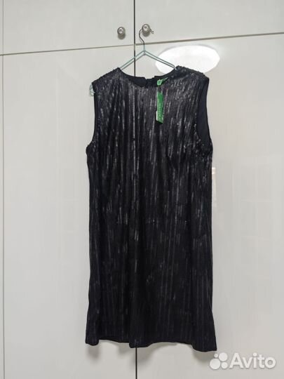 Платье новое United Color of Benetton