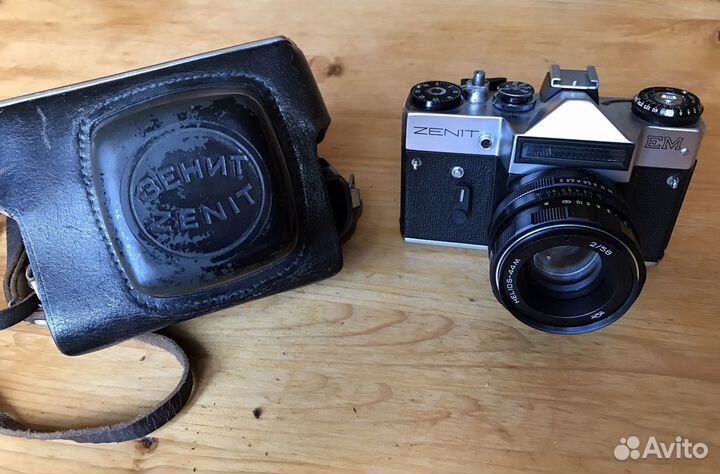 Фотоаппарат Zenit EM