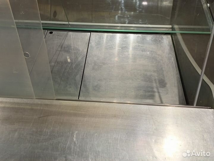 Витрина холодильная Crispi Oktava 1500