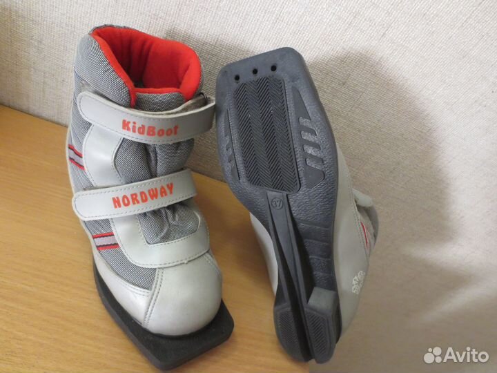 Комплект - лыжи 174см,ботинки37р