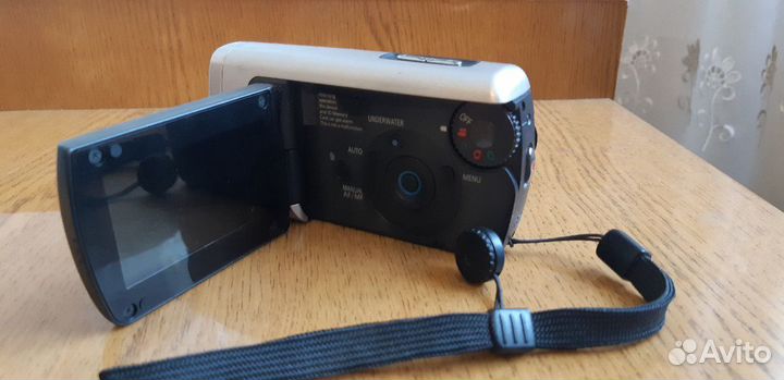 Видеокамера Panasonic SDR-SW20