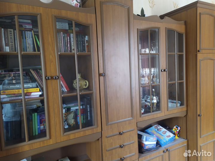 Стенка в гостиную бу