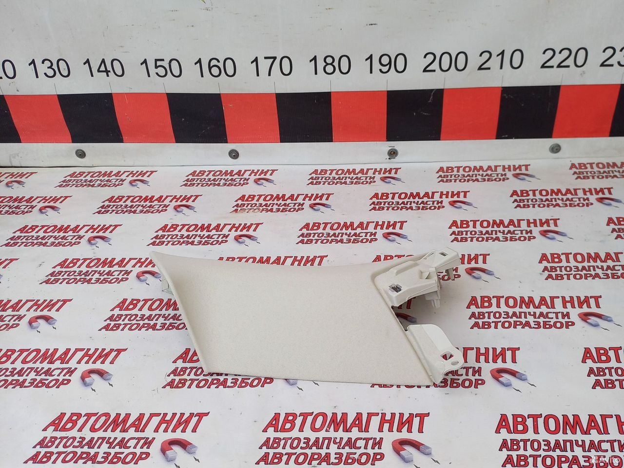 Обшивка задней стойки левая Voyah Free