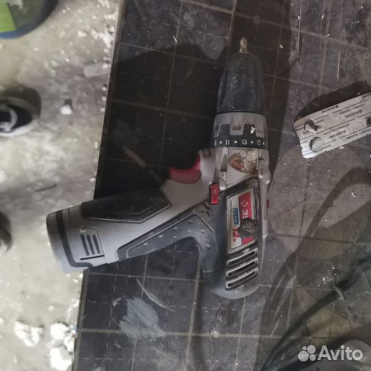 Аккумуляторная дрель шуруповерт