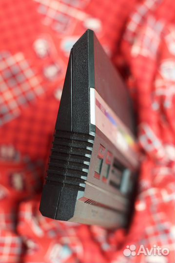 Atari 2600 PAL, джойстики CX-40, SJS-I и QuickShot