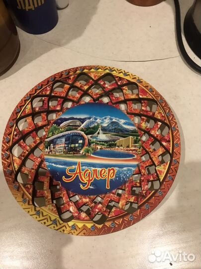 Сувенирные тарелки