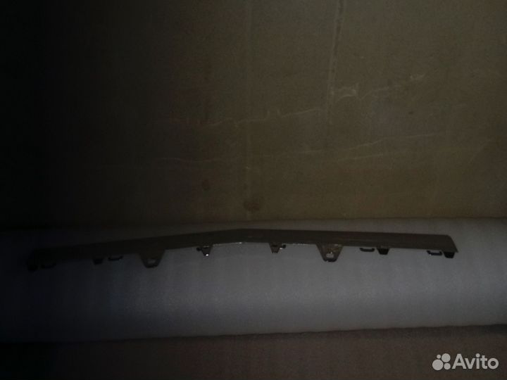 Хром центральный на Мерседес W 212