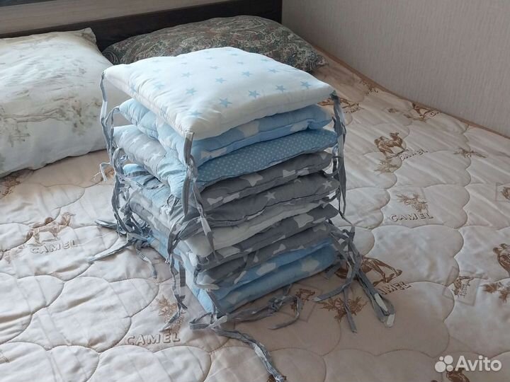 Бортики в кроватку