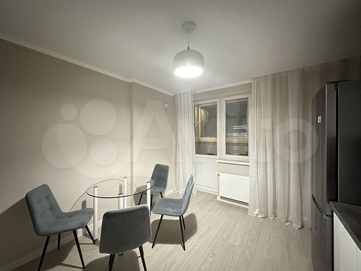 2-к. квартира, 61 м², 16/17 эт.