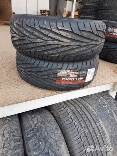 Maxxis MA-Z1 Victra 205/55 R16 94