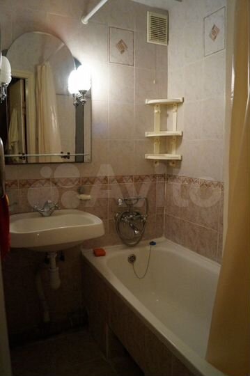 3-к. квартира, 50 м², 3/5 эт.